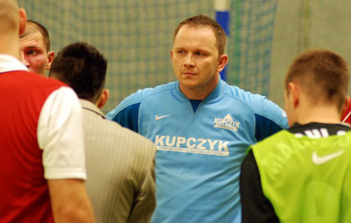 Krzysztof Filipczak po zdobyciu gola w półfinale Pucharu Polski w 2008 roku z Hurtapem