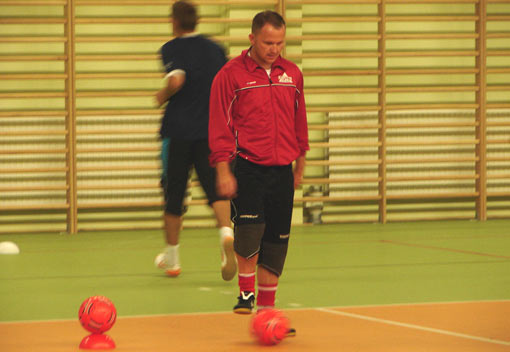 Krzysztof Filipczak po zdobyciu gola w półfinale Pucharu Polski w 2008 roku z Hurtapem
